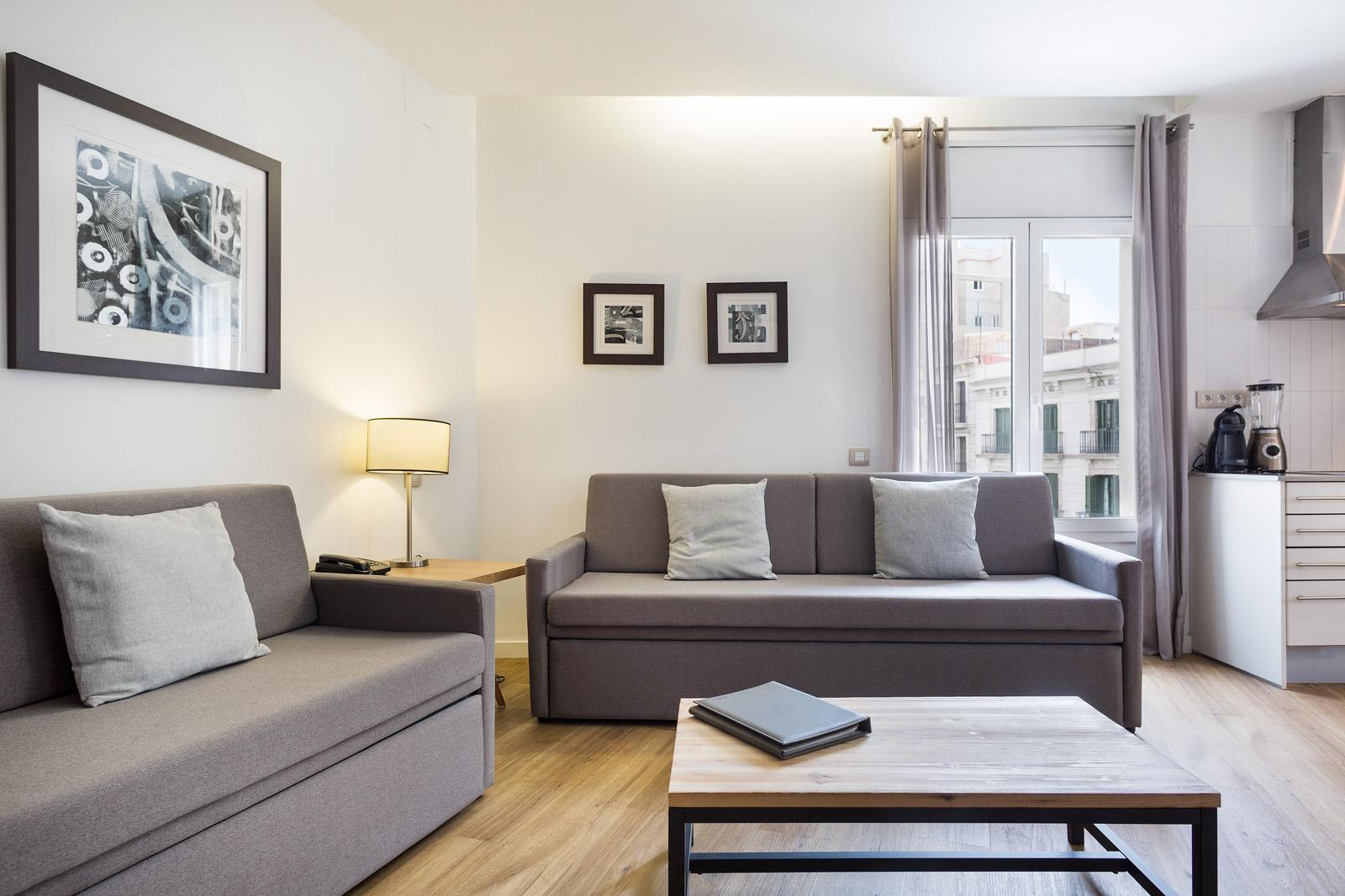 Amister Apartments Барселона Экстерьер фото