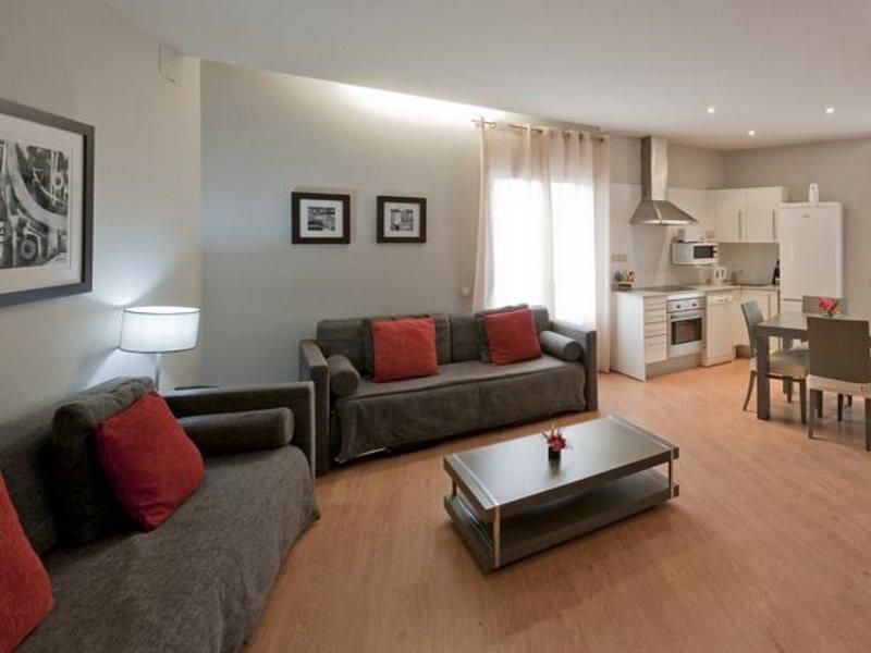 Amister Apartments Барселона Экстерьер фото
