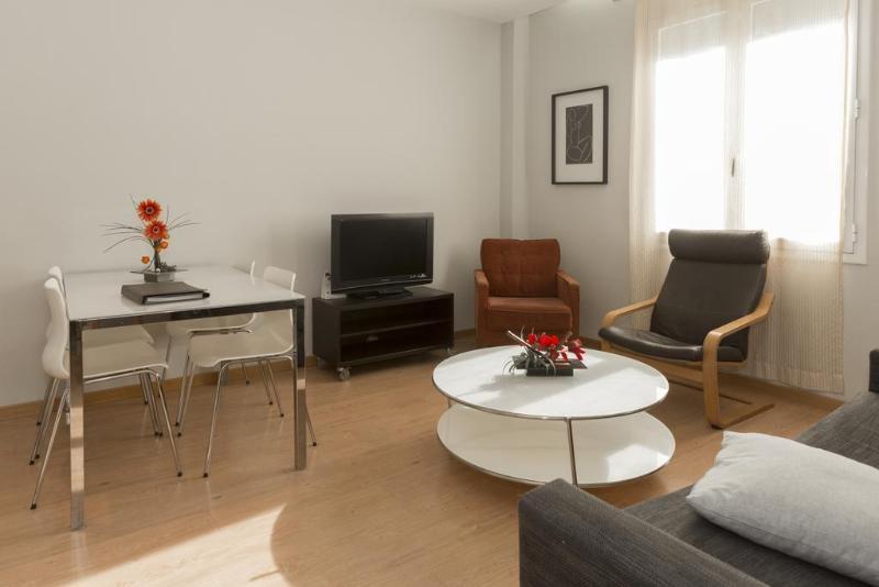 Amister Apartments Барселона Экстерьер фото